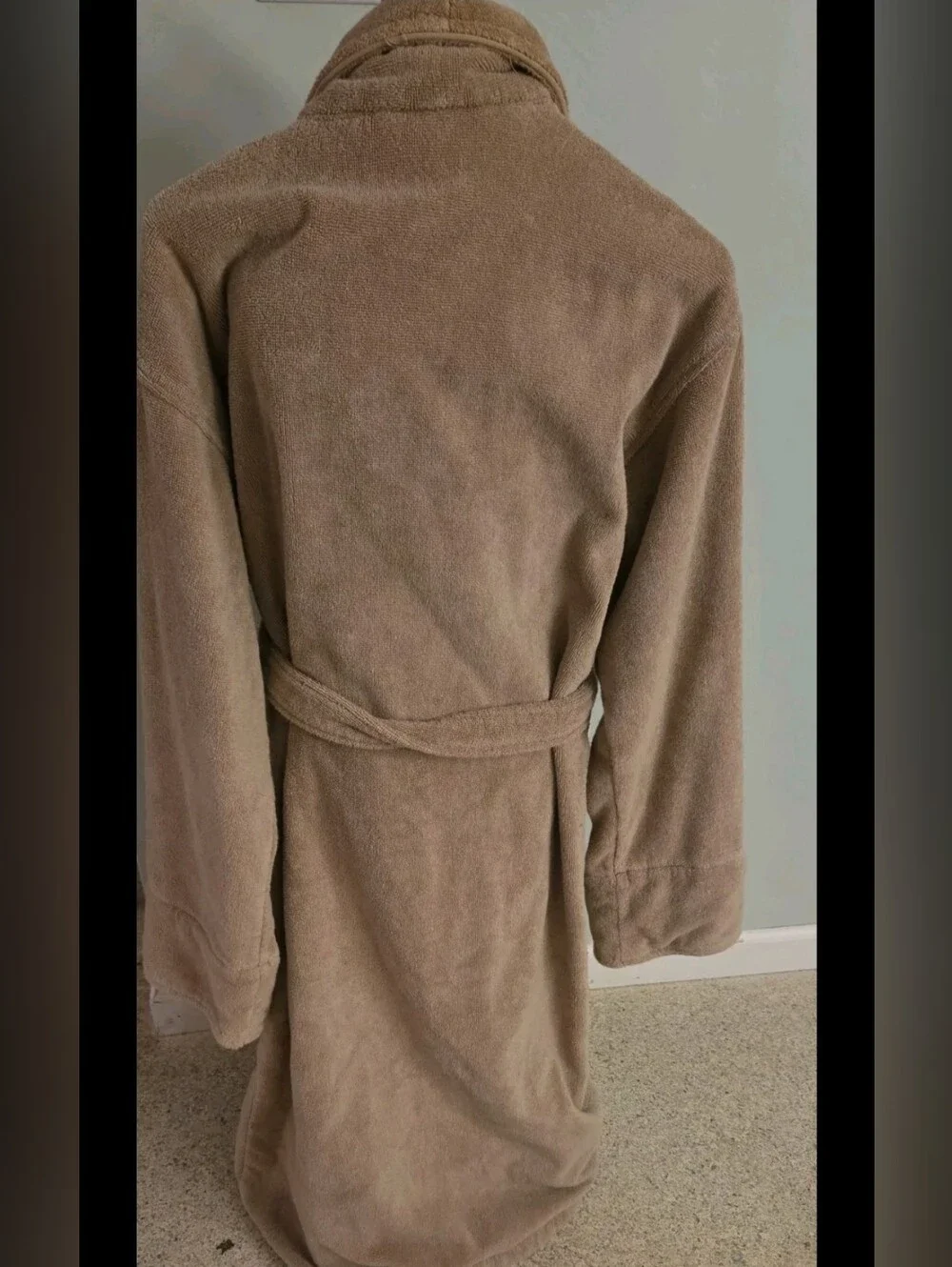 Pottery Barn Terry Robe tan Shawl Collar Unisex Size Medium 100% Cotton